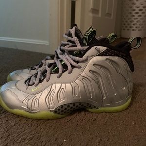 foamposites and jordans